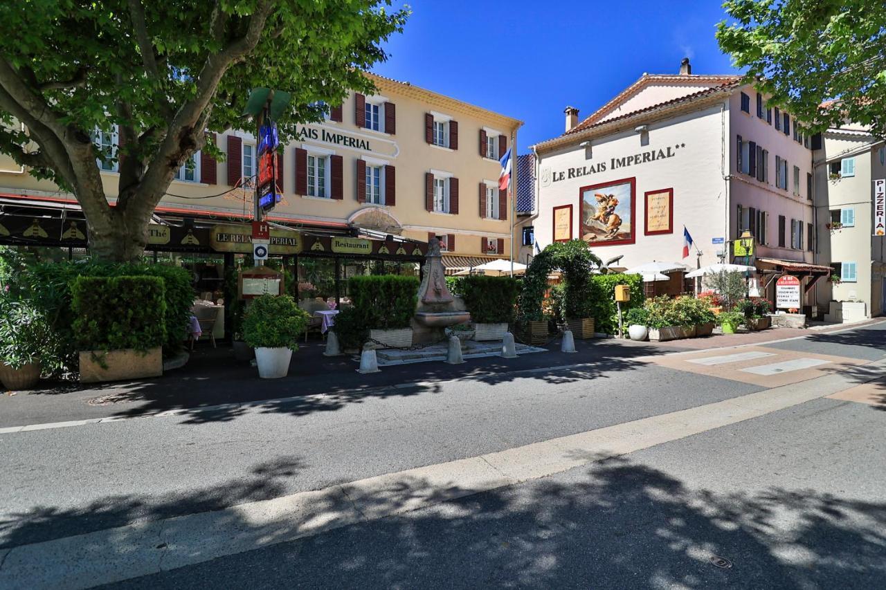 Hotel Logis Le Relais Imperial Saint-Vallier-de-Thiey Esterno foto