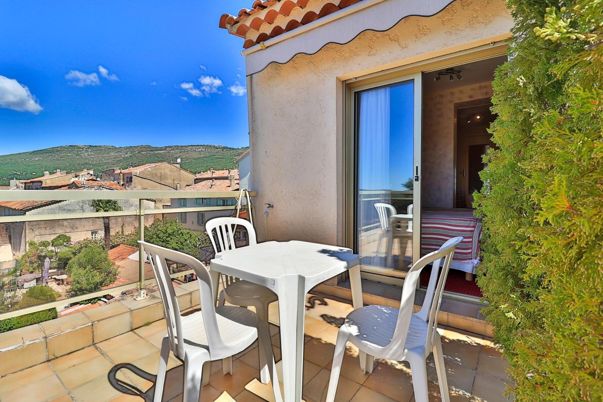 Hotel Logis Le Relais Imperial Saint-Vallier-de-Thiey Esterno foto