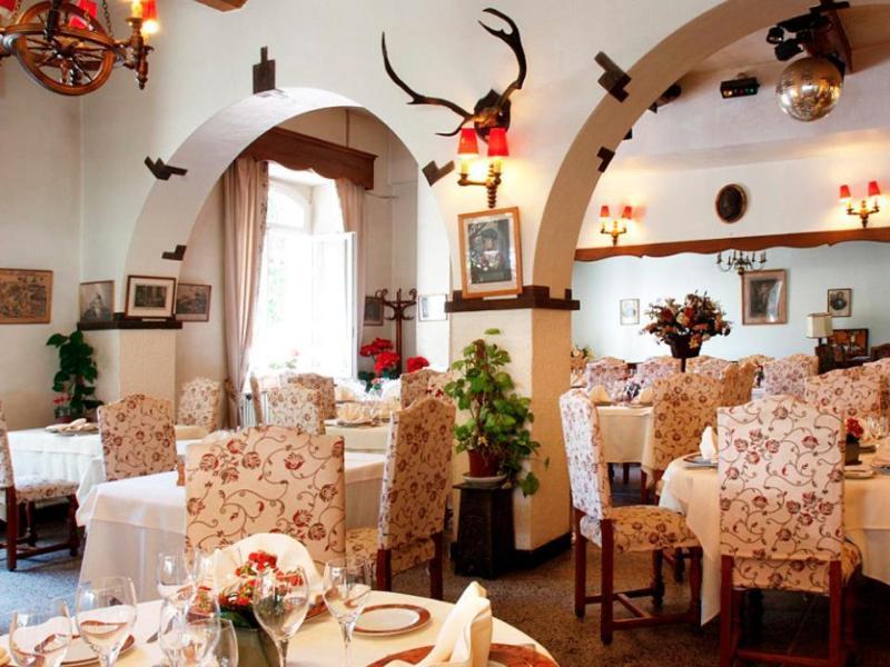 Hotel Logis Le Relais Imperial Saint-Vallier-de-Thiey Esterno foto