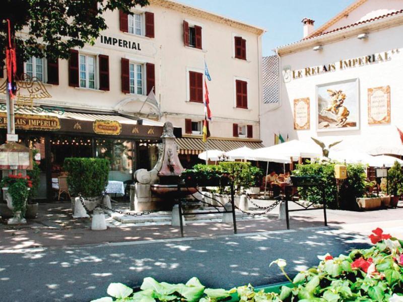 Hotel Logis Le Relais Imperial Saint-Vallier-de-Thiey Esterno foto