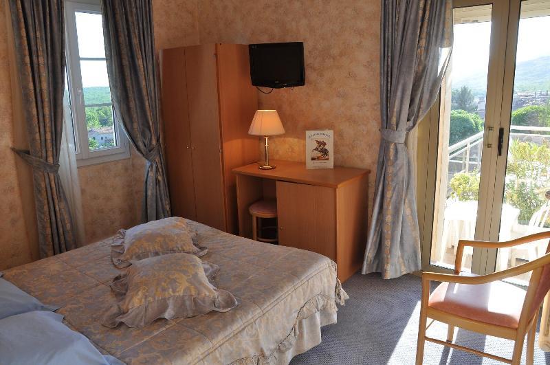 Hotel Logis Le Relais Imperial Saint-Vallier-de-Thiey Esterno foto